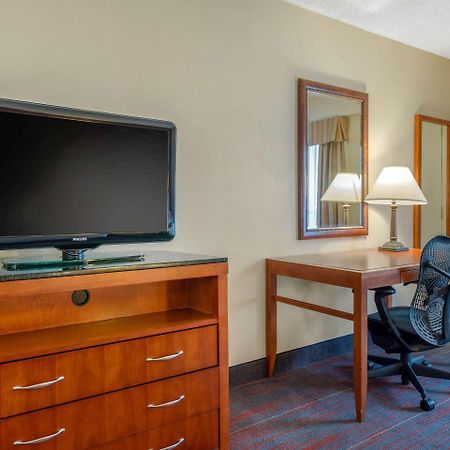 Quality Inn Savannah Historic District Экстерьер фото