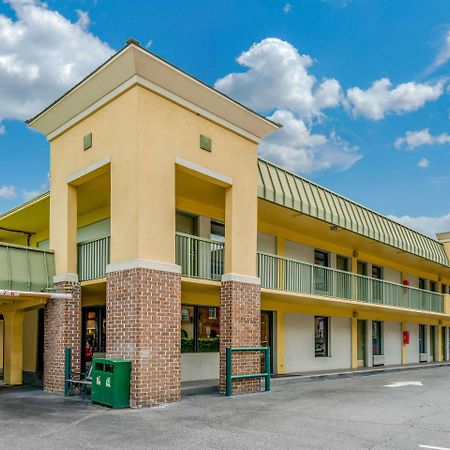 Quality Inn Savannah Historic District Экстерьер фото