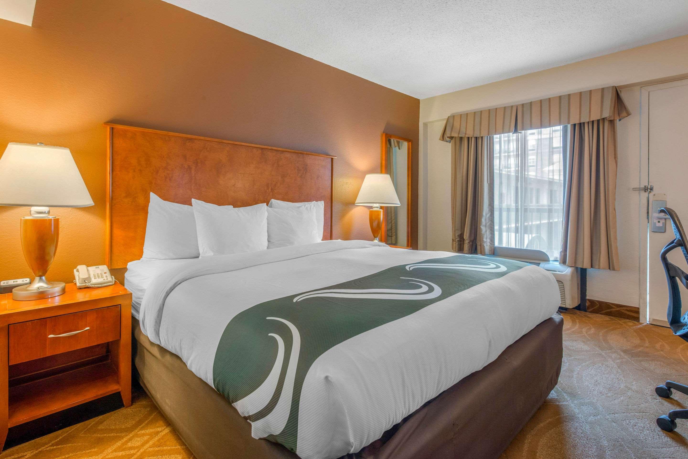 Quality Inn Savannah Historic District Экстерьер фото