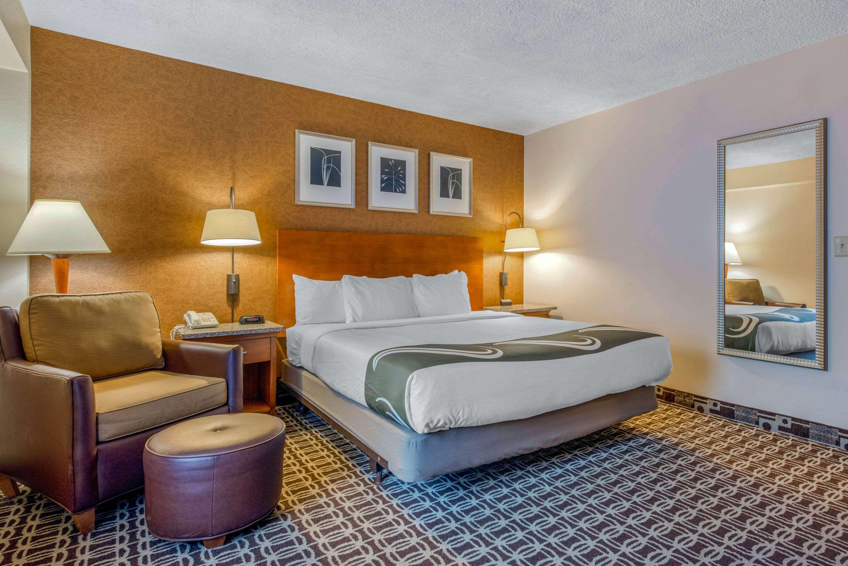 Quality Inn Savannah Historic District Экстерьер фото