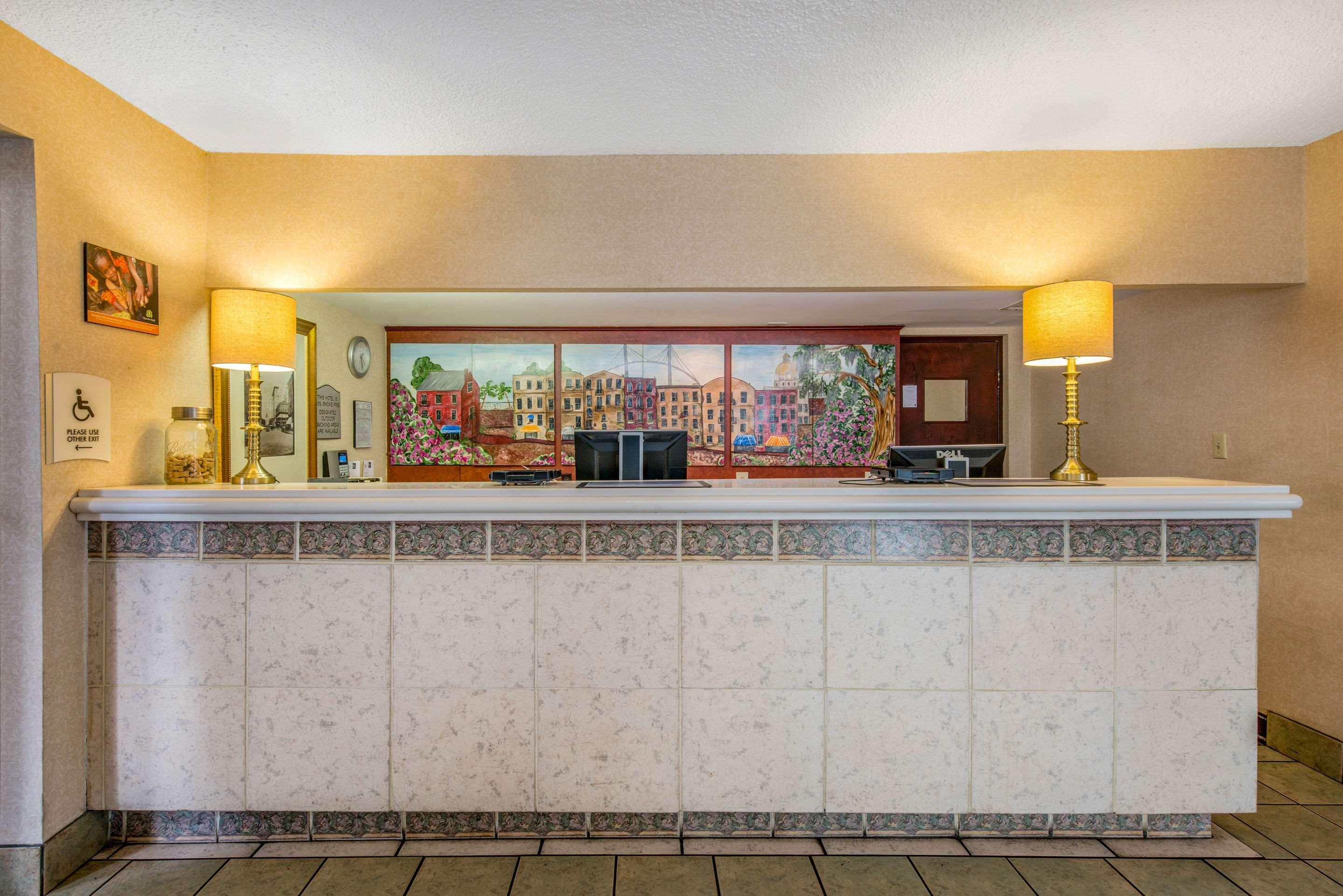 Quality Inn Savannah Historic District Экстерьер фото