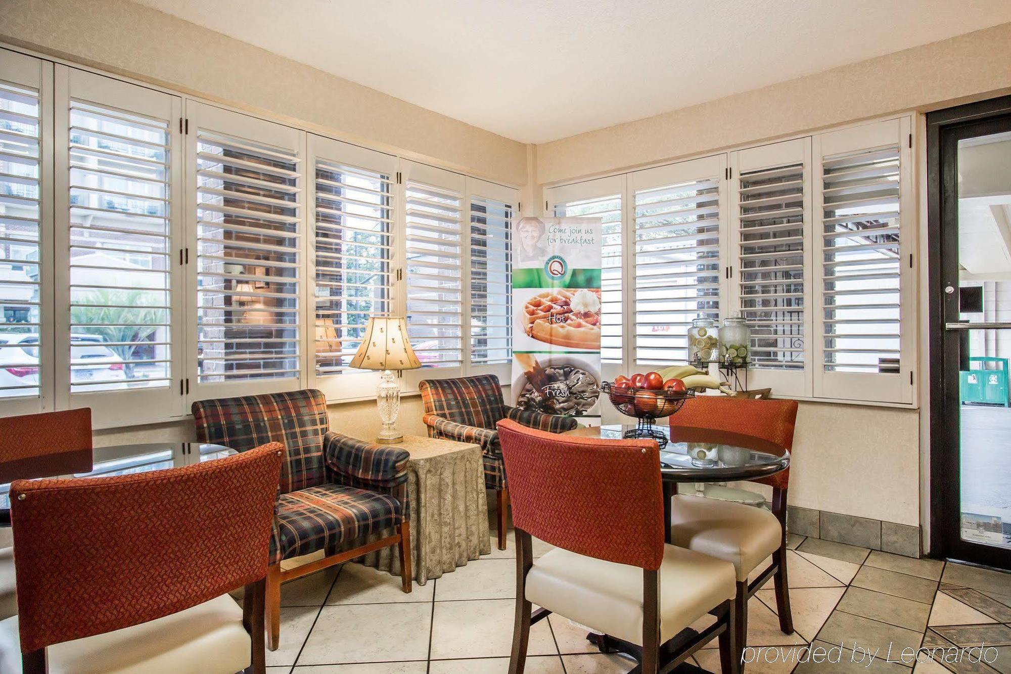 Quality Inn Savannah Historic District Экстерьер фото