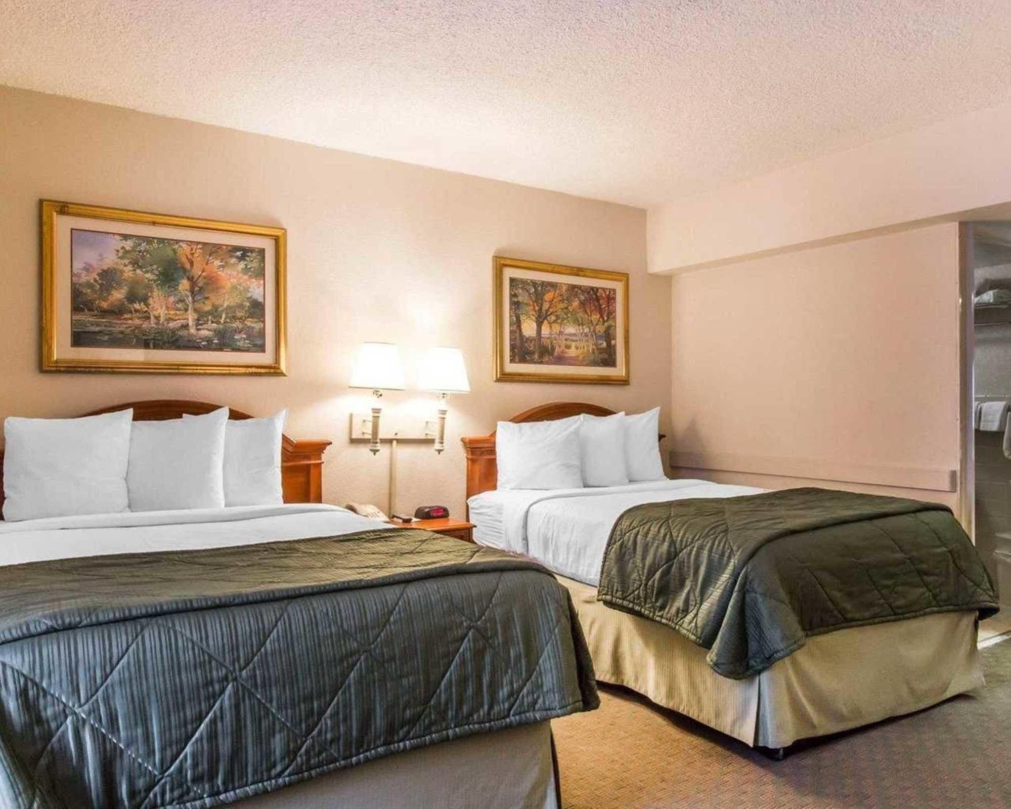 Quality Inn Savannah Historic District Экстерьер фото