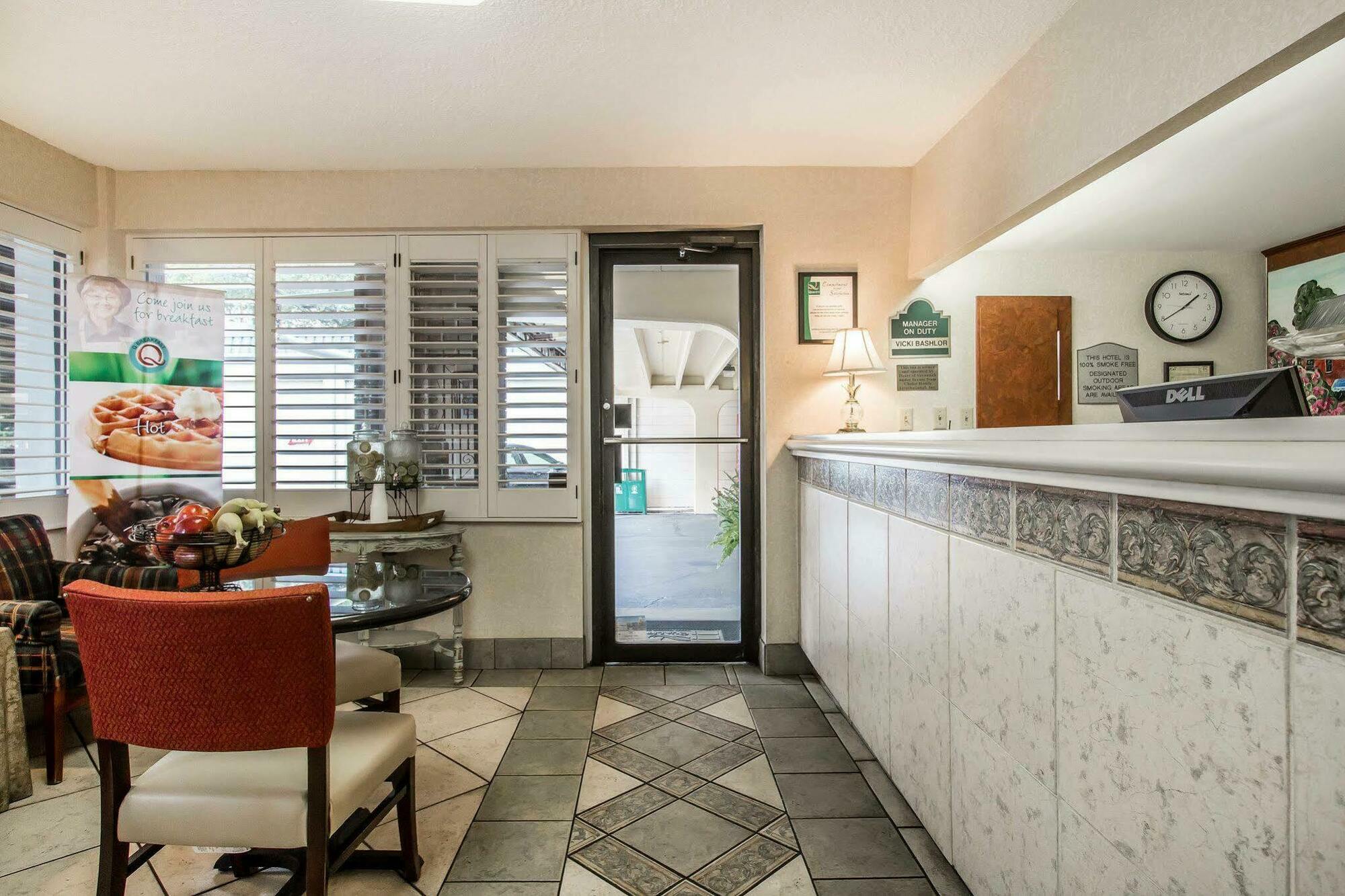 Quality Inn Savannah Historic District Экстерьер фото